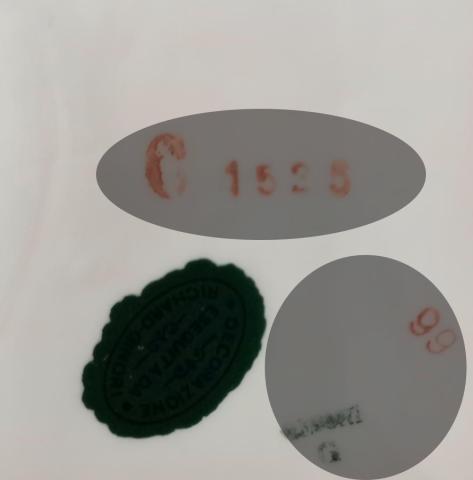 Bollo verde decorazione eseguita da Richard Ginori