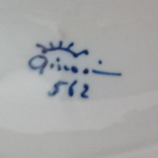 Corona blu con ginori in corsivo e numero